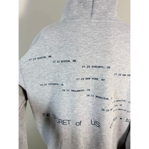 Gracie Abrams Star Red Hoodie The Secret Of Us Deluxe Tour NWOT - Picture 5 of 10